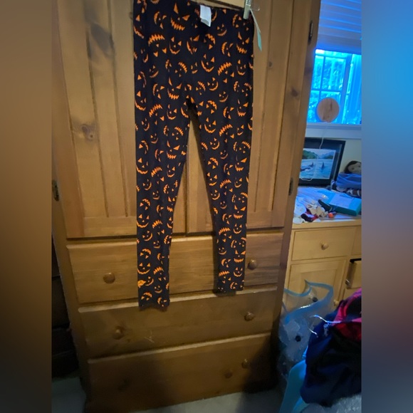 Sweet legs Petite - Picture 2 of 2